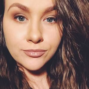 Meet your Posher, Karine